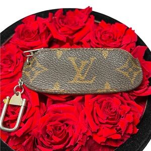 Louis Vuitton Mini/Micro Pochette Key Clés (Pre Date Code)